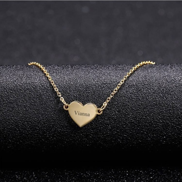 Personalized My Name Printed Heart Shaped Pendant Necklace Name Engraved My Name Necklace For Celebrate Love