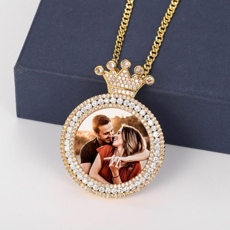 Crown Photo Necklace for Women Custom Personalized Gift Ideas