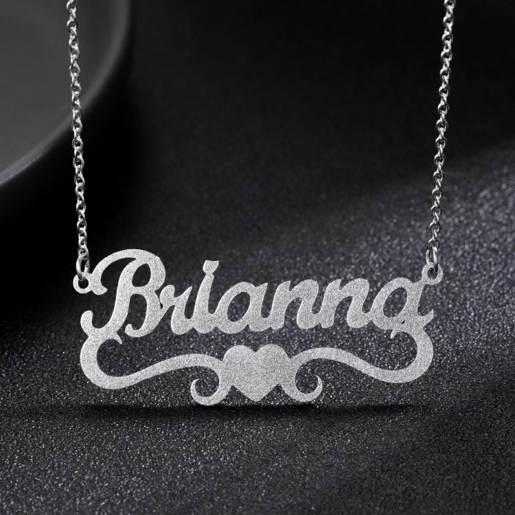 silver color best personalised custom nameplate heart name necklace for women