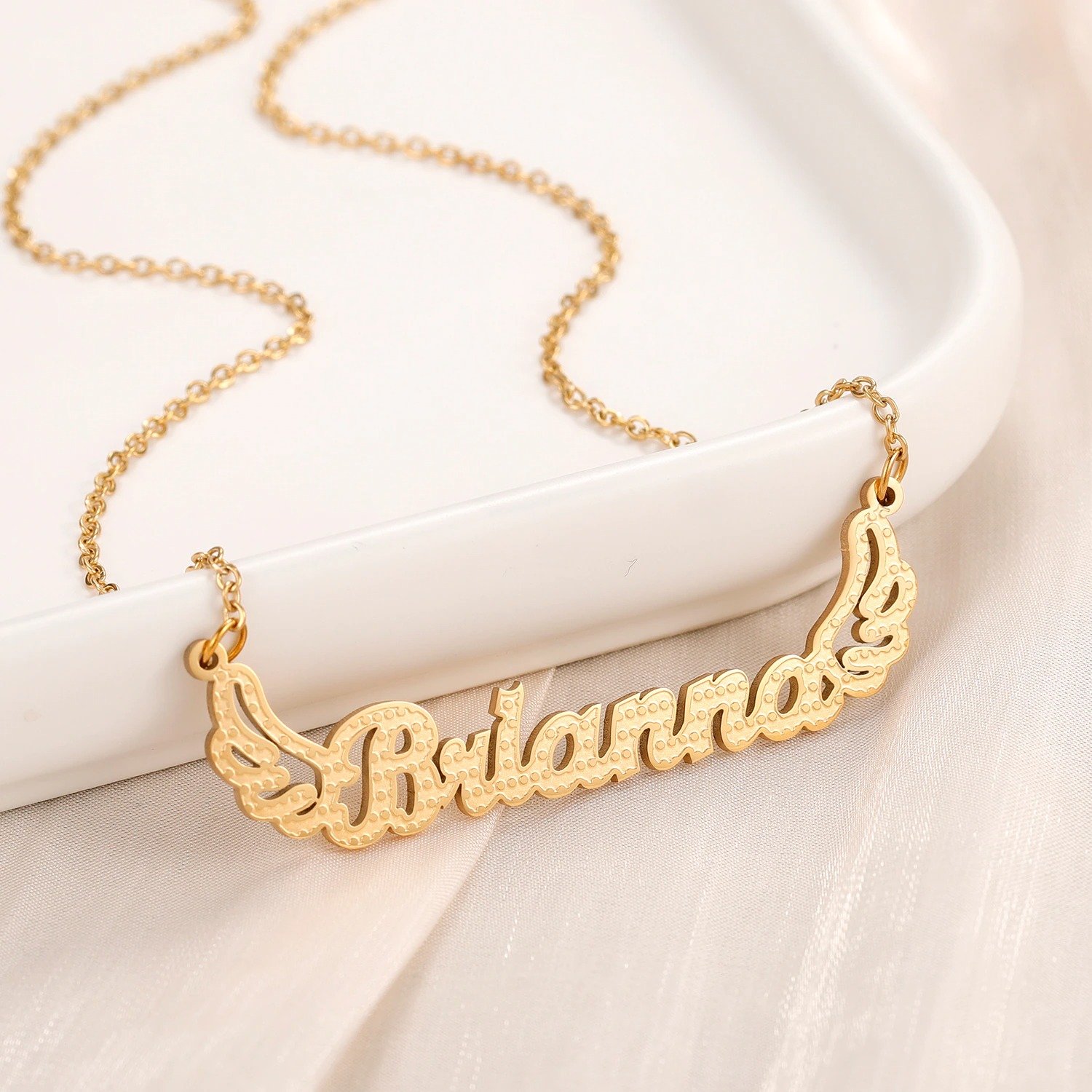 Angel Wings Custom Name Necklace Custom Made Single Name Personalized Nameplate Necklace Memorable Necklace Gift With Angel Wings To Celebrate Love And Care Chain For Women