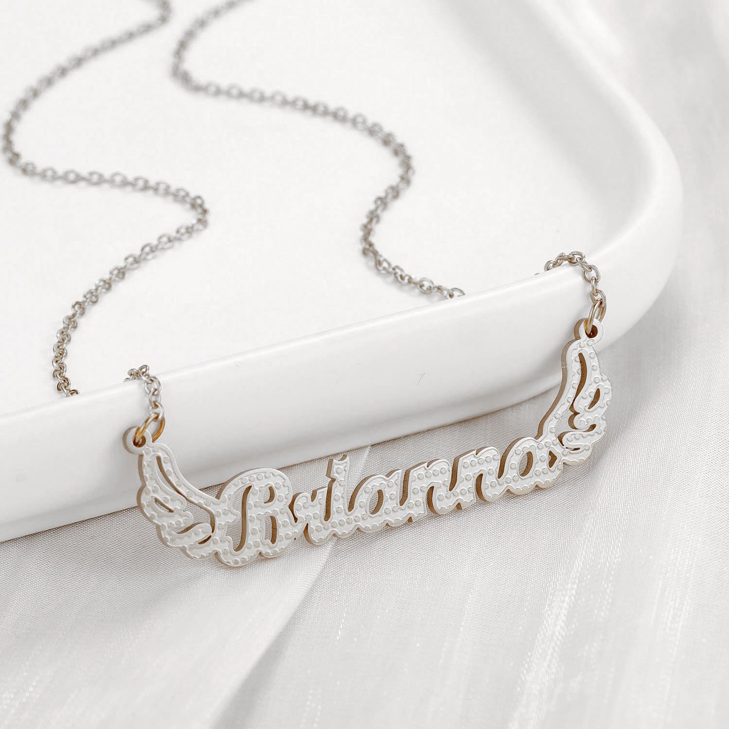 Silver Color Plated Custom Made Single Name Personalized Crafted Name Necklace Memorable Necklace Gift With Angel Wings To Celebrate Love And Care Chain For Women