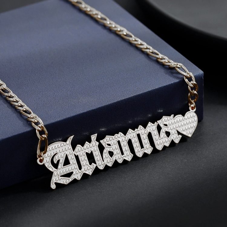 Charm With Thick Chain Chain Simple Pendent Jewelry To Gift Your Mom Your Aunt And Your Grand Mother Best Quality Personalized Heart Pendant Name Necklace