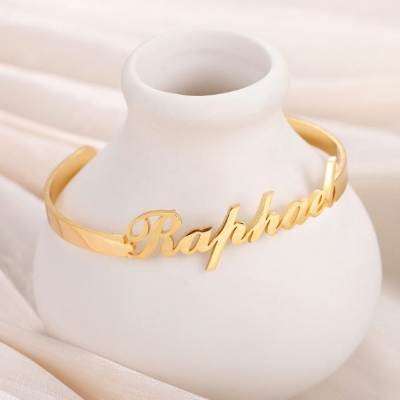 Gold Color Plated High Quality Personalized Minimalist Custom Made Name Bangle For Women Good Looking Jewelry With Name Casual Jewelry For Ladies Script Font Name Bangle