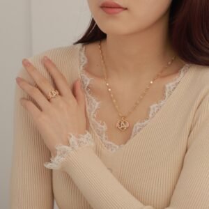 personalized custom initial letter necklace