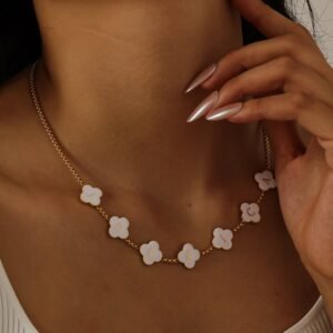 Cute Custom Clover Letters English Personalized Name Necklace 1