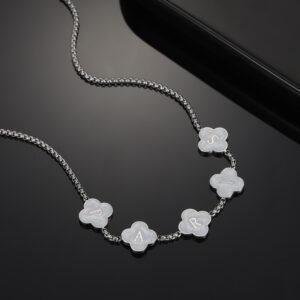 Cute Custom Clover Letters English Personalized Name Necklace 8