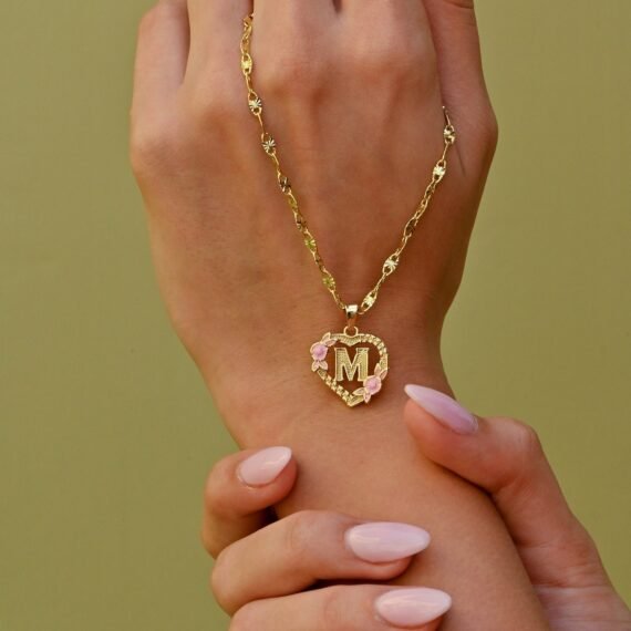 Floral heart initial necklace is stylish floral english initial heart designed pendant chain with English letter heart pendant charm jewelry gift to best friend 2